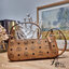 M.C.M AREN SHOULDER BAG IN VISETOS ใหม่ก่อนใคร สวยฉ่ำก่อนใคร กับกระเป๋าสะพายไหล่ ทรงพอช ดูดี ดูแพงมากๆ ขนาดกำลังดี พกพาสะดวก