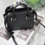 งานแท้ชนช้อป 👍 รุ่นใหม่ล่าสุด หนัง saffiano สวยมากๆค่า รุ่น KEEP saffiano leather Mini office bag สวย น่ารัก ขนาดตอบทุกโจทย์การใช้งาน เห็นแล้ว #หลงรักเลยคะ 🌲ตัวกระเป๋าขนาดกำลังดีหนังsaffiano ลายสวยที่สำคัญ ดูแลรักษาง่าย ประดับด้วยผ้าพันหูกระ