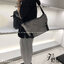 พร้อมส่ง 4 สี Baobao issey miyake Sling shoulder bag / Miyake geometric-panelled Laptop กระเป๋าสะพาย 🧡 เกรดออริจินอล 1:1 สลับแท้ ใช้งานต่างประเทศได้