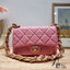 Chanel chunky chain bag สวยฟาดย้อนยุคความหรู ในราคาที่จับต้องได้ กับกระเป๋าสะพายไหล่ ไซส์กำลังสวย โดดเด่นด้วยสายสะพายโซ่สลับหนังเส้นใหญ่ ทนทาน ดูแพง