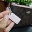 COACH F87591 DOUBLE CORNER ZIP WALLET IN SIGNATURE COATED CANVAS คล้องมือรุ่น 2 ซิป!! มาแล้วจ้า 🌟🤗 ไซส์นี้คือเหมาะมือจริงๆ พกง่ายเช่นเคย ไม่ต้องกังวลว่าจะเกะกะหรือกินพื้นที่กระเป๋าหลัก วัสดุหนังแคนวาสเคลือบลาย มีช่องหลักแยก 2 ช่อง ภายในบุผ