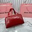 ORI หนังแท้ | Miu Miu Leather top-handle bag กระเป๋าสะพายทรง keepall เรียบแต่ฟาด หรูหราทุกองศา ใครเห็นก็ต้องเหลียว
