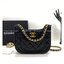 Chanel Hobo Bag / CHANEL Casual Style Leather Party Style กระเป๋าสะพายทรงสวยมากค่ะ รุ่นตามหา เป็น every look ได้หลายโอกาส อะไหล่ทองหรูหรา