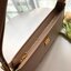BURBERRY LEATHER SHOULDER BAG VIP GIFT WITH PURCHASE (GWP) พรีเมี่ยมกิ้ฟ Limited Edition ทรงยอดฮิตแห่งปี วัสดุหนังแท้ สวยหรูอยู่ทรงเปิดปิดด้วยซิปยาว(คล้องรางซิปคู่เพื่อเปิดปิด) อะไหล่ทอง ภายในโล่งมีช่องหลัก และช่องใส่บัตรแยกเป็นสัดส่วน สามารถใส่มือถือของใ