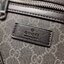 VIP 】GC VIP MINI MESSENGER CROSSBODY BAG กระเป๋าสะพายข้างพรีเมี่ยมลุคสปอร์ต เรียบแต่แอบหรู ไซส์มินิ น่าใช้!! วัสดุหนังแคนวาส ไม่ต้องห่วงเรื่องความทนทาน ✔️ ตกแต่งสายคาดหรู เท่ ดีไซน์สีตามสัญลักษณ์แบรนด์ เข้ากันมากๆ!! เปิด-ปิดด้วยซิป ด้านหน้ามีช่องซิ