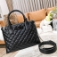 Guess Elliana Quilted-Look Handbag กระเป๋าสะพายรุ่นใหม่ล่าสุดจาก Guess factory วัสดุหนังนิ่มเรียบเดินเส้นลายตารางสวยดูดี ขนาดกำลังดี น้ำหนักเบา ด้านหน้าประดับโลโก้แบรนด์สวยโดดเด่น มีช่องใส่ของหลายช่อง เปิดปิดด้วยกระดุมแม่เหล็กและช่องซิป ภายในโล่งกว้างมีช่