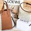 LOEWE ANAGRAM HANDLE & SHOULDER BAG GIFT WITH PURCHASE (GWP) กระเป๋าถือหรือสะพายพรีเมี่ยมกิ๊ฟ Limited จาก LOEWE PERFUME DUTYFREE รุ่น Rare items สุดๆวัสดุ Anagram Canvas & หนังแท้ Calfskin ดีไซน์สวยคงเอกลักษณ์แบรนด์ใบใหญ่กำลังดีน้ำหนักเบา สามารถปรับได้หลา