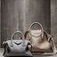 Givenchy Antigona Soft Small Leather Bag เข้ารอบใหม่ ราคาดีต่อใจ .. ไม่มีไม่ได้แล้ว! กระเป๋ารุ่น Iconic อย่าง Antigona Soft รุ่น "Classic" **มาพร้อมผ้าผูกโบว์ น่ารักมากมาย ประดับด้วยสัญลักษณ์ของแบรนด์ Givenchy ด้านหน้า **อะไหล่เงิน ไอเท็มยอดฮิตท