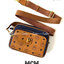 M.C.M KLASSIK CROSSBODY BAG IN COLORBLOCK อีกหนึ่งคอลเลคชั่นที่หนุ่มๆต้องไม่พลาด!! ดีไซน์ใหม่ล่าสุด คัลเลอร์บล็อคโดดเด่น กระเป๋าสะพายข้างทรงครอสบอดี้ รุ่นนี้เป็นยูนิเซ็กส์เช่นเคย ที่ไม่ควรพลาดแค่หนุ่มๆ!! ขนาดกำลังดี วัสดุหนังแคนวาสคุณภาพดีสลับหนังแท