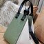 LOEWE HANDLE & SHOULDER BAG GIFT WITH PURCHASE GWP พรีเมี่ยมกิ๊ฟ Limited จาก LOEWE PERFUME DUTYFREE รุ่น Rare items สุดๆวัสดุหนังแท้ Calfskin หนังสวยดีไซน์มีเอกลักษณ์ ใบใหญ่กำลังดี น้ำหนักเบา สามารถปรับได้หลายทรงไม่จำเจ ด้านข้างมีซิปปรับขยายได้ ภายในโล่งก