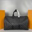 LV Keepall Bandoulière 45 Monogram Eclipse / Damier Graphite Canvas กระเป๋าเดินทางแบบดัฟเฟิล เป็นรุ่นที่เคียงข้างนักเดินทางรอบ สวยหรูโลกสง่างามตลอดกาล มีไว้ไม่มีเอาท์ เกรดท็อป ออริ เทียบแท้ 1:1 เกรดดีสุด