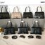 BALENCIAGA Hourglass top-handle tote bag กระเป๋าสะพายแบรนด์หรูซิกเนเจอร์ ที่มาพร้อมดีไซน์โดดเด่น มีความโฉบเฉี่ยว โค้งมนเหมือนพระจันทร์เสี้ยว เพิ่มความสวยสะดุดตาด้วยการตกแต่งอักษร B เมทัลลิก