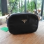 Best Seller อีกหนึ่งรุ่นในดวงใจสาวๆ♡ กระเป๋าอเนกประสงค์ จากแบรนด์ PRADA เป็นทรงสี่เหลี่ยม กระเป๋าเป็นผ้าไนล่อน ตามแบบฉบับของแบรนด์เลย ใบนี้มีสายยาว ปรับได้ free size เลยนะคะ เลิศมาก สามารถสะพายเป็น shoulder bag ได้เลย ขนาดกำลังดีค่ะ ใส่ของจุกจิก ip