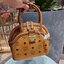 M.C.M SMALL ANNA TOTE คอลเลคชั่นใหม่ดีไซน์ไม่ซ้ำใคร รุ่นนี้เป็น seasonal หายากไปอีก กระเป๋าถือ/สะพายข้าง ทรงยูนีคโดดเด่น น่าใช้ หูจับในตัวมาพร้อมสายรัดเก็บ วัสดุหนังแคนวาสคุณภาพดี ตกแต่งตัวกดล็อคเอกลักษณ์ เปิด-ปิดด้วยซิป ภายในเป็นช่องโล่ง ใส่ของได้สบายๆ ต