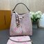 ORI หนังแท้ | LV NeoNoe MM Bucket bag Monogram Flower กระเป๋าสะพายทรงบัคเก็ต ลาย Monogram Flower โดดเด่นเพิ่มสไตล์ มีเสน่ห์ชวนหลงใหล