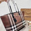 Burberry Check Leather Medium Tote / Burberry Tote Bag กระเป๋าช้อปปิ้งทรงโท้ท ใบใหญ่ หน้าติดอะไหล่แบรนด์สีทอง ช่องกว้างใช้งานง่าย ใส่ของได้เยอะเลยค่ะโดดเด่นด้วยลวดลายคลาสสิก วัสดุผ้าแคนวาส ภายในโล่งกว้างมาก ใส่ของได้สบาย หิ้วไปเที่ยวต่างจังหวัด สะพายไปต่า
