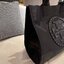 TORY BURCH ELLA TOTE BAG *BUY1GET1 สวยคุ้มในราคาสบายกระเป๋า‼️ กระเป๋าทรง SHOPPING วัสดุ NYLON ทั้งใบตัดด้วยหนัง SAFFIANO ดำ ตกแต่งด้วยหมุดรอบโลโก้แบรนด์ ด้านในบุผ้าปั้มแบรนด์ เปิดปิดด้วยกระดุมแม่เหล็ก ช่องกว้างหลักหนึ่งช่องและช่องซิปอีกช่อง พร้อมช่องใส่ขอ