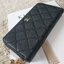 พร้อมส่งรุ่นขายดี! Don't Miss! Chanel Beaute Wallet Complimentary VIP Gift With Purchase (GWP) กระเป๋าสตางค์พรีเมี่ยมกิ๊ฟ จาก Chanel Cosmetic Counter Duty free วัสดุหนังคาเวียร์สวยหรูเปิดปิดด้วยซิปสะดวกใช้ ด้านหน้าประดับโลโก้แบรนด์อะไหล่ทอง ภายในมีช่