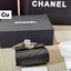 Chanel Caviar Mini Kelly Bag กระเป๋าถือทรงสวยไซส์มินิน่ารัก พร้อมหูจับและโลโก้หน้าร้อยโซ่สีทองสวยโดดเด่น ดีไซน์เรียบ หรูหรา สะพายแล้วขับผิวมากๆ