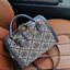 TORY BURCH FACTORY MONOGRAM JACQUARD BOSTON BAG กระเป๋าถือหรือสะพายรุ่นใหม่ล่าสุดจาก TORY BURCH FACTORY วัสดุ Woven Jacquard & Leather ในลาย Jacquard คงเอกลักษณ์แบรนด์สวยอยู่ทรงดีไซน์โดดเด่นทรง Boston เปิดปิดด้วยซิปคู่สะดวกใช้ขนาดกำลังดีใส่กระเป๋าสตางค์ยา