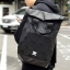 Adidas 3D Roll Top Backpack กระเป๋าเป้ Unisex ดีไซน์สุดฮิตสไตล์ ISSEY MIYAKE ใช้ได้ทั้งชายและหญิง เปิดปิดแบบ Roll Top ด้านหน้ามีโลโก้ ด้านหลังมี1ช่องซิป หัวซิปตีแบรนด์2ฝั่งตามคอลเลคชั่นY2018สวยดูดีใบใหญ่กำลังดีน้ำหนักเบา ภายในกว้างและจุ มีโลโก้ ช่องซิปช่อ