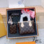 Set 3 ชิ้น LV Mini Tote Bag New in!! กับ box set ชวนสะสม ที่จับเอารุ่นยอดฮิต มามิกซ์รวมกับไอเท็มสุดคุ้มของมันต้องมี!! จัดเรียงให้อยู่ในกล่องสุดหรู ไม่ว่าจะตัวกระเป๋า กระเป๋าสตางค์ กระเป๋าจิ๋ว ใบไหนๆก็นำมาใช้งานได้จริง คุ้มค่ามากๆ แถมฟรี! ริบบิ้นลายลิมิเต็