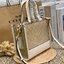 น่าใช้มากๆ สวยเกินราคาไปเลยจร้าา😘 COACH FIELD TOTE 22 SMALL BAG ((C5122)) พร้อมส่งความสวยที่ไทยค่ะ! กระเป๋าหิ้วหรือสะพายข้างได้ หนังแท้นิ่ม ใบจริงสวยมากๆเลยค่ะ ปากกระเป๋าแบบกระดุมแม่เหล็ก ภายในกว้างใส่ของจำเป็นของสาวๆได้เยอะเลย มีช่องซิปและช่องเล็