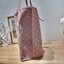 M.C.M MEDIUM HIMMEL SHOPPER IN LAURETOS กระเป๋าทรงโท้ทช้อปปิ้ง เรียบหรู คอลใหม่ พร้อมสีใหม่ ดีไซน์ละมุน น่าใช้มากๆ ก พิเศษสุดกับพวงหนังพร้อมห่วงกุญแจทึ่สามารถห้อยพวงกุญแจน่ารักๆได้
