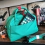 Anello 2Way mini boston Bag คอลเลคชั่นสีทูโทนสดใสต้อนรับลมร้อน กับกระเป๋าถือหรือสะพายข้าง วัสดุผ้าแคนวาสตัดสีทูโทน ที่หูจับมีตัวล้อคสาย มีฐานกว้างตั้งอยู่ทรง เหมาะกับการใช้งานที่สะดวกสบาย มีช่องใช้งานทั้งภายในและภายนอก ใส่ได้ทั้งกระเป๋าสตางค์ทรงยาว มินิไอ