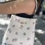 รุ่นฮิต รุ่นขายดี รุ่นที่สาวๆต้องมีค่ะ!! COACH SMALL TOWN BUCKET WITH DANDELION PRINT ((2310)) พร้อมส่งที่ไทยอีกครั้ง ห้ามพลาดค๊าาา😘 กระเป๋าทรงถัง หนังแท้ลายหนังสวยนิ่มอย่างดีค่ะ!