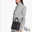 M.C.M Aren Top-Zip Shopper in Visetos Leather Mix ใหม่ก่อนใครไม่ต้องรอพรี กับคอลเลคชั่นล่าสุด ยังไม่เข้าช็อปไทย กระเป๋าถือ/สะพายข้าง ขนากกำลังดี รูปทรงยูนิเซ็กส์ ที่สามารถใช้ได้ทั้งหนุ่มๆและสาวๆ วัสดุหนังแคนวาสสลับหนังแท้ ปากกระเป๋ามีซิปรูดกันของหล่น รูดใ