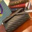 ของแท้ 💯% Tory Burch Kira Chevron Quilted Convertible Leather Crossbody Bag เป็นกระเป๋าที่ใช้ในการออกงานสำคัญหรือวันที่มีปาร์ตี้สังสรรค์ คุณควรเลือกใช้กระเป๋าที่มีดีไซน์สะดุดตา