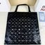BAOBAO ISSEY MIYAKE 10x10 BLOCK TOTE BAG 39cm กระเป๋าถือทรง shopping โท้ทใบใหญ่ลายตาราง เกรดออริจินอล ภาพสินค้าถ่ายจากงานขายจริง ใช้งานต่างประเทศได้