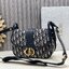 ORI หนังแท้ | DIOR Satchel Medium 30 Montaigne Dior Oblique jacquard fabric กระเป๋าสะพายไอเทมใหม่ประจำ Fall 2025 ยกระดับไลน์ 30 Montaigne ด้วยดีไซน์แบบแคชชวลที่เสริมด้วยรายละเอียดสุดประณีตบรรจง จากผ้าแจ็กการ์ดลาย