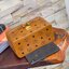 M.C.M ROCKSTAR VANITY CASE IN VISETOS กระเป๋าใส่เครื่องสำอางค์ ทรงกล่องสวย ที่สามารถใช้เป็น everyday bag สะพายได้ทุกวัน พกของสำคัญก็ยังได้ ใส่มือถือได้ทุกรุ่น ดีไซน์เอกลักษณ์ ใช้งานได้สะดวกด้วยซิปรูด ภายในมีช่องแบ่ง มาพร้อมสายสะพายและหูจับในตัว ปรับ