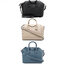 Givenchy Antigona Mini leather shoulder bag กระเป๋าสุดคลาสสิก ใบเดียวก็เอาอยู่ Day to Night Bag เข้าได้กับลุค Smart Casual ด้วยทรงกระเป๋าที่ฐานกว้างใส่ของใช้ที่จำเป็นได้ทุกอย่าง วัสดุหนังแกะสังเคราะห์ (หนังนิ่ม) ขึ้นรูปเงา สวย ตั้งอยู่ทรง มาพร้อมสายสะพายต