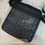 Coach Men crossbody bag Best seller! กระเป๋าข้างรุ่นยอดฮิตของคุณผู้ชาย วัสดุหนังลาย signature brand รอบใบ ด้านหน้ามี logo brand มีช่องหน้าหลัง ช่องหลักเปิดปิดด้วยซิป ใส่ wallet ยาว mini iPad ได้ มีช่องซิปเล็ก สายสะพายยาสปรับได้ค่ะ
