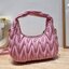 MIU MIU WANDER MATELASSÉ MINI HOBO BAG ไอเท็มสับๆอีกหนึ่ง ที่ต้องมีใช้ได้แล้ว กับกระเป๋าถือ/สะพาย ทรงโฮโบ คิ้วท์สุด ปังสุด ตัวแม่ อินฟลู ดาราเค้าใช้กันเพียบ สีสดใสได้ลุคลูกคุณ หรูหราด้วยดีไซน์เอกลักษณ์ หูจับในตัว ถือแบบเลิศๆ