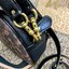 COACH KAT CROSSBODY WITH HORSE AND CARRIAGE PRINT ((88480//88544)) พร้อมส่งค่ะ! กระเป๋าสะพายแบบครอสบอดี้ร์ หนังแท้อย่างดี ตัวกระเป๋าเก๋ด้วยการพิมพ์ลายรถม้าค่ะ ด้านหน้ามีช่องกระดุมแม่เหล็กสำหรับใส่ของจุกจิกได้ พร้อมโลโก้แบรนด์สุดหรู