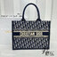 พร้อมส่ง 3 ไซส์ DIOR Medium Dior Book Tote Blue Dior Oblique Embroidery กระเป๋าทรงโท้ท เกรดออริ สลับแท้ 1:1 ใช้ต่างประเทศได้