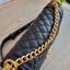 Chanel Boy 10" พร้อมส่งที่ไทย รุ่นสุดฮอต อะไหล่สีทองสุดหรู วัสดุหนังลายคาร์เวีย ทรงคลาสสิคที่สาวๆห้ามพลาด!! ในราคาสุดคุ้ม เปิด-ปิดกระเป๋าด้วยตัวล็อค ภายในโล่งกว้าง ไซส์ใหญ่ใส่ของได้เยอะ มีช่องแยกในกระเป๋า มาพร้อมสายสะพายโซ่สลับหนังรองบ่า (ถอดได้-ปรับ
