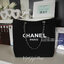 อะไหล่เงิน New Arrival!! พร้อมส่งที่ไทย ตามคำเรียกร้อง CHANEL VIP CANVAS TOTE BEAUTY GIFT TOTE CANVAS GOLD HARDWARE CHAIN STRAPS วัสดุทำจาก **ผ้าแคนวาสหนา บุด้วยผ้าซับอีกชั้น ด้านหน้ามีโลโก้แบรนด์ ตรงอะไหล่ปั้มแบรนด์ทุกจุด ตัวสายทำจากโซ่ เรียบ หรู ดูดี ใส