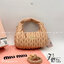 MIU MIU Wander Matelassé Nappa Leather Hobo Bag กระเป๋าถือทรงโฮโบ ลวดลายหนังแบบสามมิติเป็นเอกลักษณ์ คิ้วท์สุด ปังสุด ตัวแม่ อินฟลู ดาราเค้าใช้กันเพียบ สีสดใสได้ลุคลูกคุณ