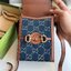 Gucci Horsebit 1955 mini bag / Gucci Phone Bag ออริจินอล เกรดสลับใช้แทนใบจริงได้ รุ่นยอดฮิต ไซส์มินิ ที่ใครๆก็ต้องรู้จัก!! กับกระเป๋าขนาดมินิในรูปแบบผ้าแจ็คการ์ดสีขาวงาช้างและน้ำเงิน ได้รับแรงบันดาลใจมาจากดีไซน์ดั้งเดิม ซึ่งแอคเซสเซอรี่นี้โดดเด่นด้วยรายละ