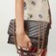 Large : Tory Burch Kira Chevron Quilted Convertible Leather Crossbody Bag เป็นกระเป๋าที่ใช้ในการออกงานสำคัญหรือวันที่มีปาร์ตี้สังสรรค์ คุณควรเลือกใช้กระเป๋าที่มีดีไซน์สะดุดตา เพราะจะช่วยยกระดับและเพิ่มเสน่ห์ให้กับตัวคุณเองมากยิ่งขึ้น หากเป็นงานทางการ เช่น