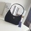 Best Seller!! รุ่นขายดีในตำนานค่ะ กับงานพรีเมี่ยมกิ้ฟท์ PRADA NYLON HANDBAGS ขนาดกะทัดรัด **อะไหล่เงิน วัสดุทำจากผ้าNylon อย่างหนา อยู่ทรง กันน้ำได้ หายห่วงคะ ด้านหน้ามีโลโก้แบรนด์ เปิดปิดด้วยซิป อะไหล่เงิน มาพร้อมสายหนัง saffiano ไม่สามารถถอดได้คะ ภายในบ