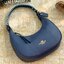 COACH BAILEY HOBO WITH WHIPSTITCH ((C4108//C1322)) พร้อมส่งที่ไทย!! สวยจริงไม่จกตาแน่นอนค่าา กระเป๋าทรงโค้ง ใช้แบบหิ้วหรือคล้องไหล่ก็ดูดี ใช้วัสดุหนังแท้ชั้นดี หนังสวยมากๆค่ะ ด้านหน้าใช้อะไหล่แบรนด์ตัวใหญ่ หรู ดูสะดุดตามีเดียว