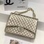 CHANEL MAXI CLASSIC 13.5" กระเป๋าสะพายทรงคลาสสิคใบใหญ่ จุของได้เยอะมากๆ งานสวยหรูมาแต่ไกล สวยงามไม่ผิดหวังค่ะ