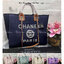 CHANEL Maxi Shopping with Pearl logo / CHANEL DEAUVILLE TOTE / Chanel tote bag หน้าโลโก้ติดหมุดแน่นๆ กระเป๋าทรงโท้ทใบใหญ่ผ้าแคนวาส งานปักหมุดสวยหรูใบใหญ่สไตล์เซเลปค่ะ