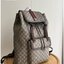 GUCCI Ophidia small backpack กระเป๋าเป้ แคนวาส GG Supreme พาเลตต์สีน้ำตาลเบจที่สวยงามเหนือกาลเวลา โดดเด่นด้วยลาย Double G ขนาดกำลังเหมาะ ไม่เล็กไม่ใหญ่จนเกินไป ใช้งานง่าย
